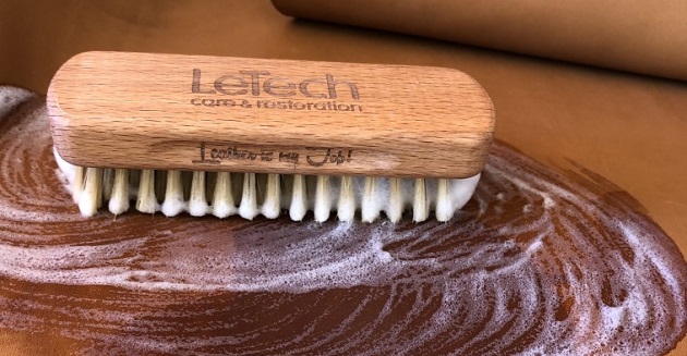 Фото Щетка для чистки кожи LeTech Premium (LeTech Leather Brush Premium). Фото N2